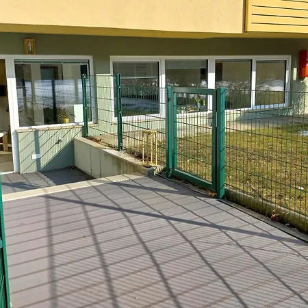Luxus Terrassenappartement Berg & 2
