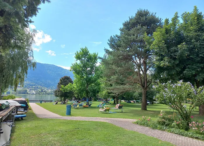 Luxus Terrassenappartement Berg & 2 *